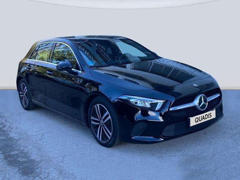 Usado Mercedes A180 136 CV (100 kW) 2022 Negro