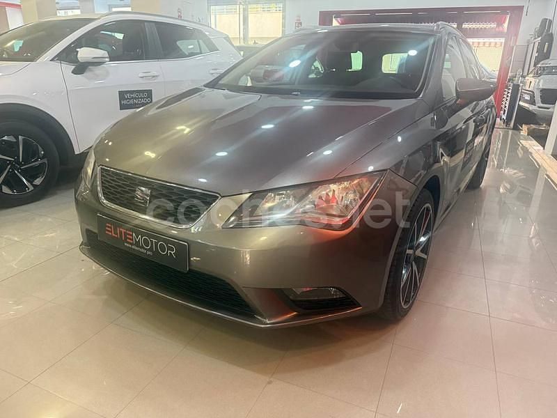Gris / plata Usado 2014 Seat Leon Style Berlina | 8900 € (Precio justo) - Imagen 1/4