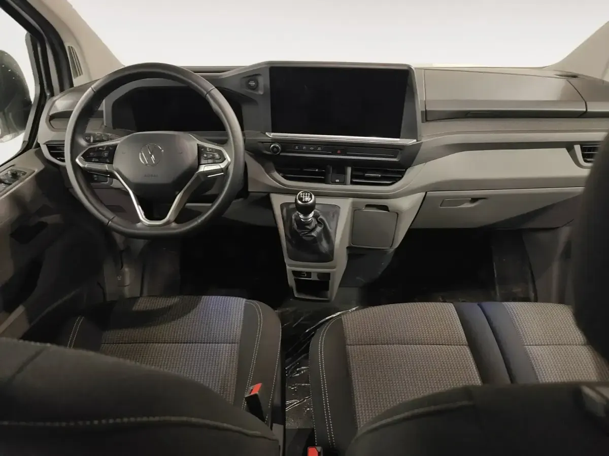 Usado VW Caravelle 150 CV (110 kW) 2025 Amarillo Van