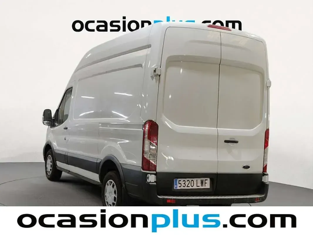 Usado Ford Transit Trend 131 CV (96 kW) 2022 Blanco Van