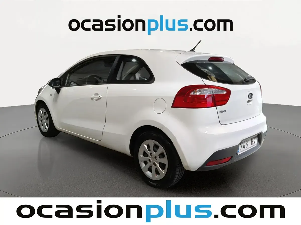 Usado Kia Rio 86 CV (63 kW) 2014 Blanco Utilitario