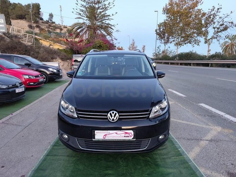 Usado VW Touran Advance 140 CV (102 kW) 2013 Negro Monovolumen