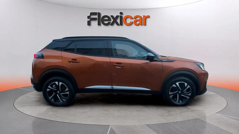 Usado Peugeot 2008 GT 131 CV (96 kW) 2023 Naranja SUV