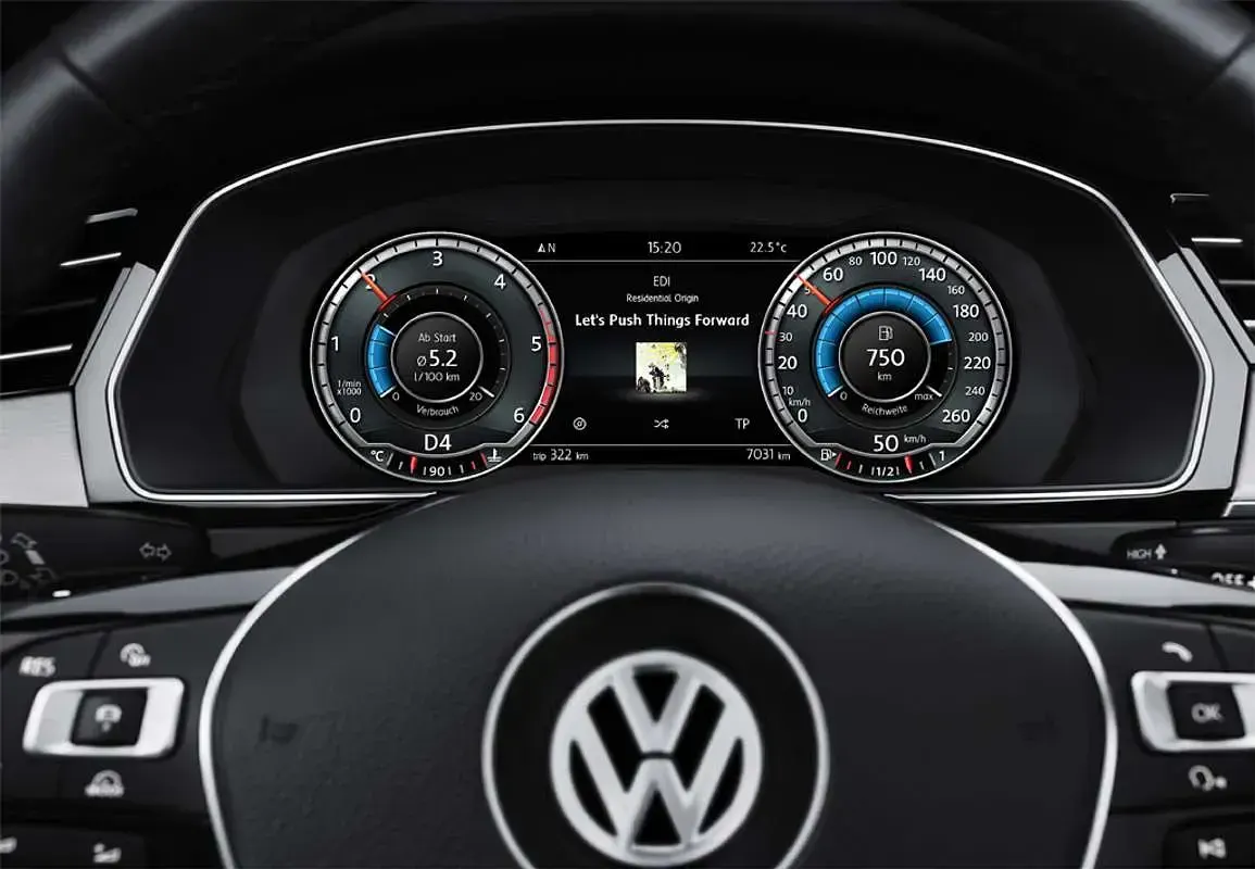 Usado VW Passat Advance 120 CV (88 kW) 2016 Negro Familiar