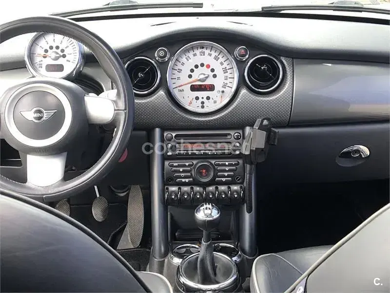 Usado Mini Cooper 116 CV (85 kW) 2006 Gris / plata Utilitario