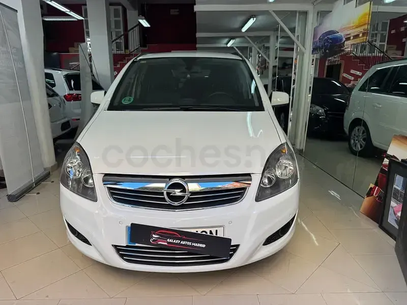 Usado Opel Zafira Family 115 CV (84 kW) 2013 Blanco Monovolumen