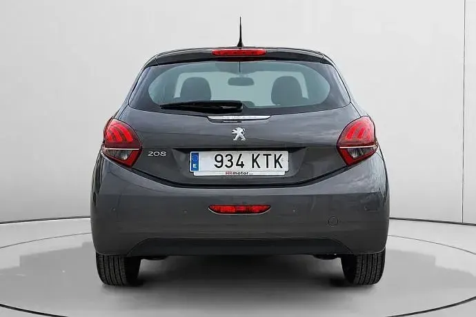 Usado Peugeot 208 Active 102 CV (75 kW) 2019 Utilitario