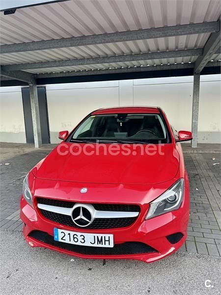 Rojo Usado 2016 Mercedes CLA200 Berlina | 17.900 € (Buen precio) - Imagen 1/4