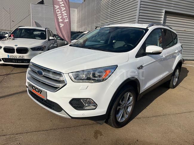 Blanco Usado 2016 Ford Kuga Titanium SUV | 14.800 € (Precio justo) - Imagen 1/4