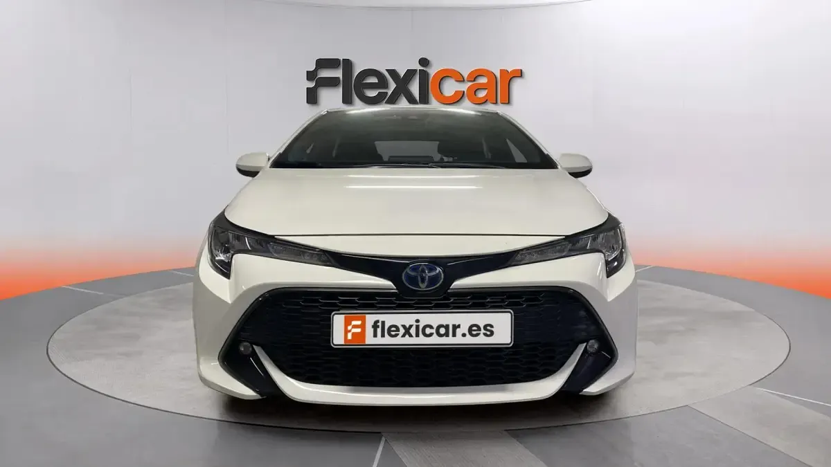 Usado Toyota Corolla Active 122 CV (89 kW) 2022 Blanco Berlina