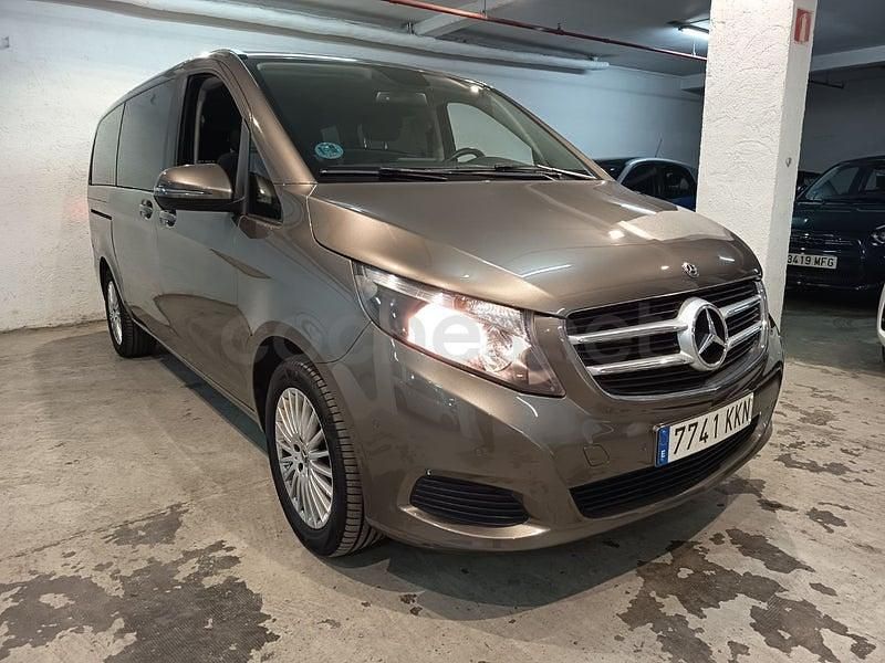 Usado Mercedes V220 Exclusive 163 CV (119 kW) 2018 Gris Monovolumen