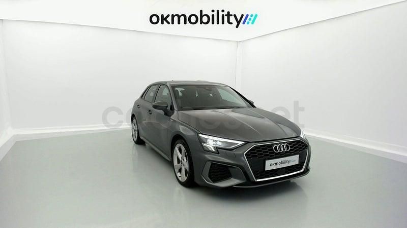 Usado Audi A3 S-Line 150 CV (110 kW) 2024 Gris / plata Berlina