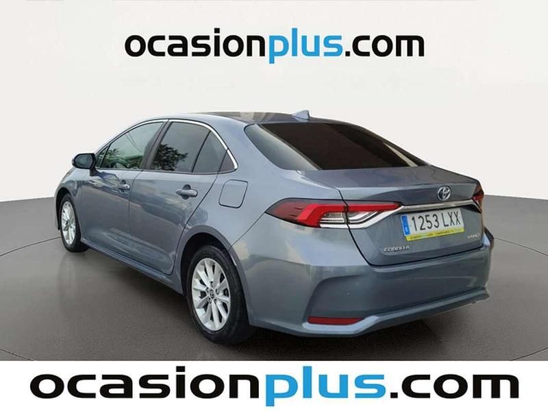 Usado Toyota Corolla Active 122 CV (89 kW) 2022 Gris Berlina