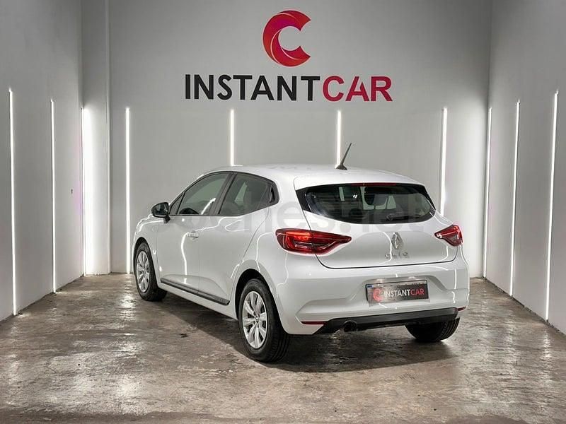 Usado Renault Clio V Intens 100 CV (73 kW) 2022 Blanco Berlina