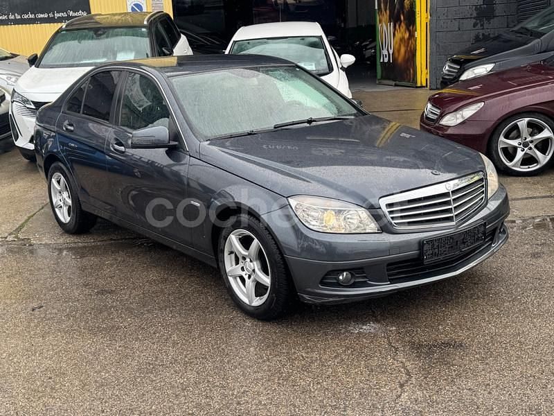 Gris / plata Usado 2010 Mercedes C180 Berlina | 7900 € (Super precio) - Imagen 1/4