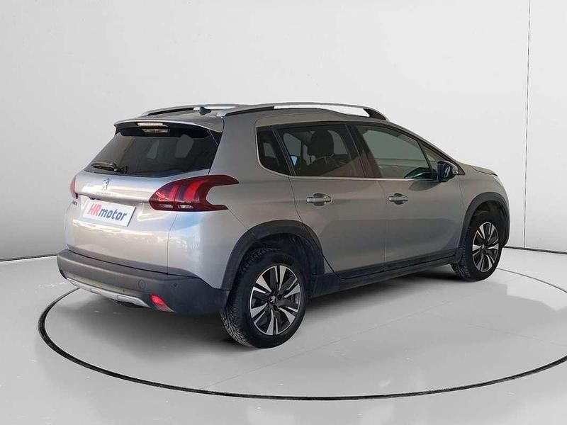 Usado Peugeot 2008 Allure 83 CV (61 kW) 2019 Gris SUV
