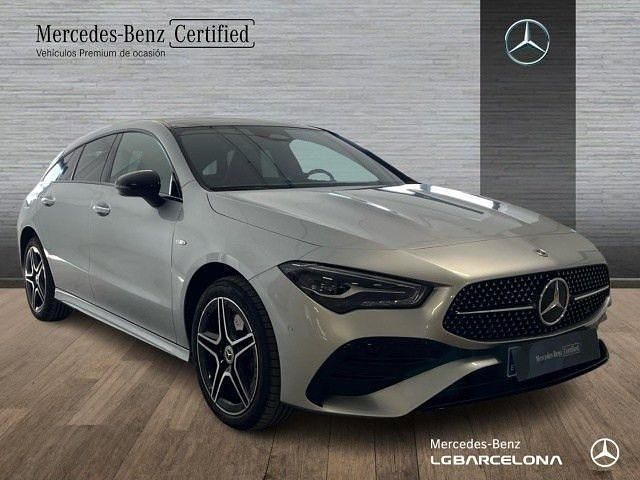 Usado Mercedes CLA250e Shooting Brake AMG line 218 CV (160 kW) 2026 Plata hightech Familiar