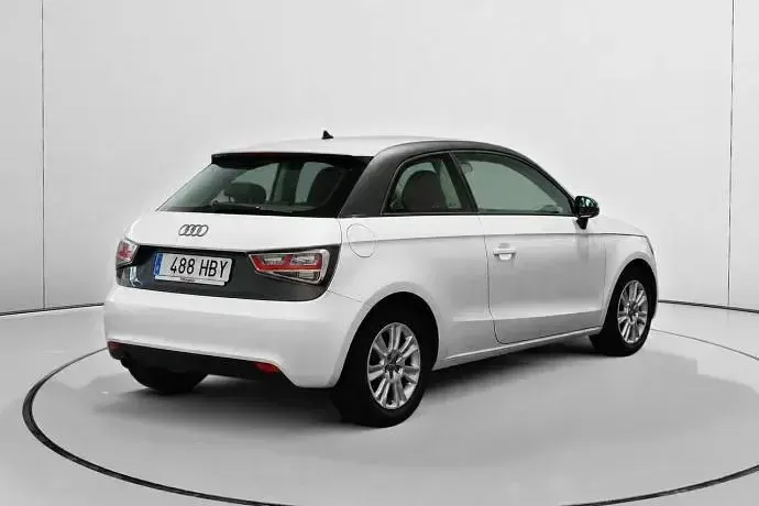 Usado Audi A1 Attraction 105 CV (77 kW) 2011 Utilitario