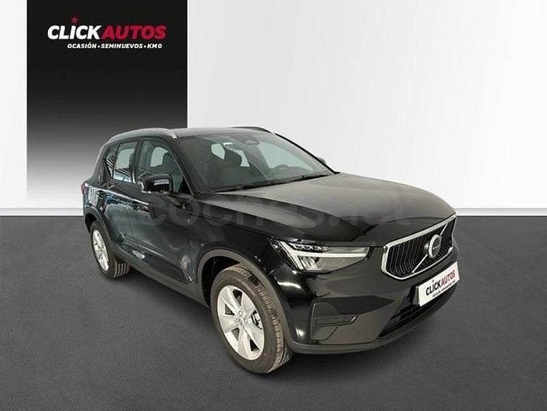 Usado Volvo XC40 Core 163 HP (119 kW) 2023 Preto SUV