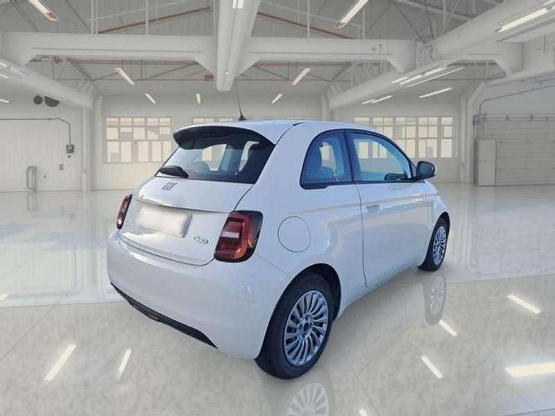 Usado Fiat 500e Action 69 kW (95 CV) 2021 Blanco Berlina