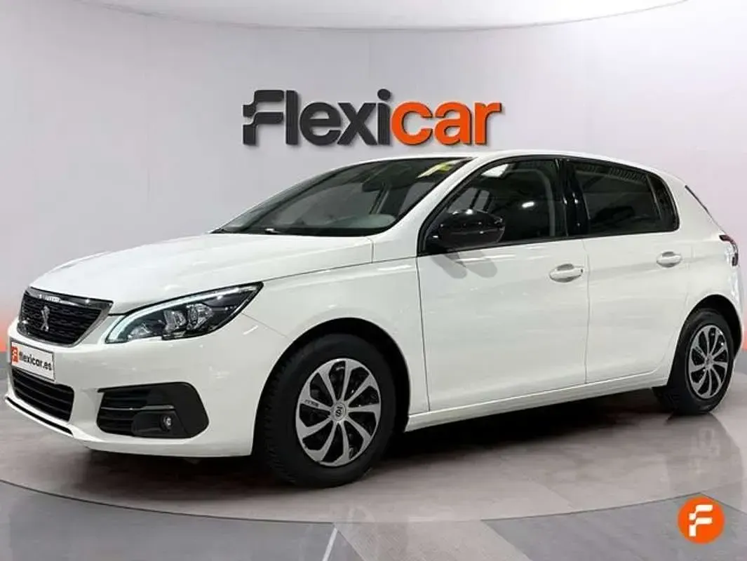Usado Peugeot 308 SW Business-Line 99 CV (72 kW) 2018 Blanco Familiar