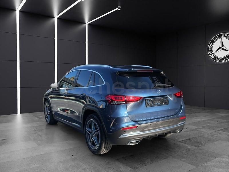 Usado Mercedes GLA180 136 CV (100 kW) 2022 Azul SUV