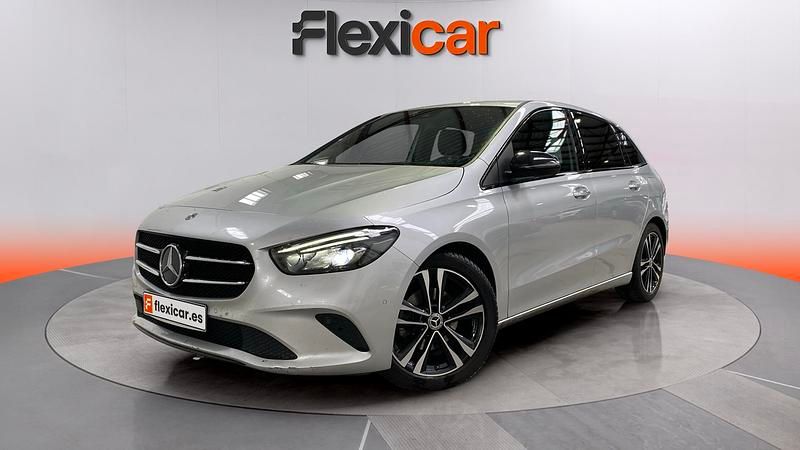 Usado Mercedes B180 116 CV (85 kW) 2019 Gris Monovolumen
