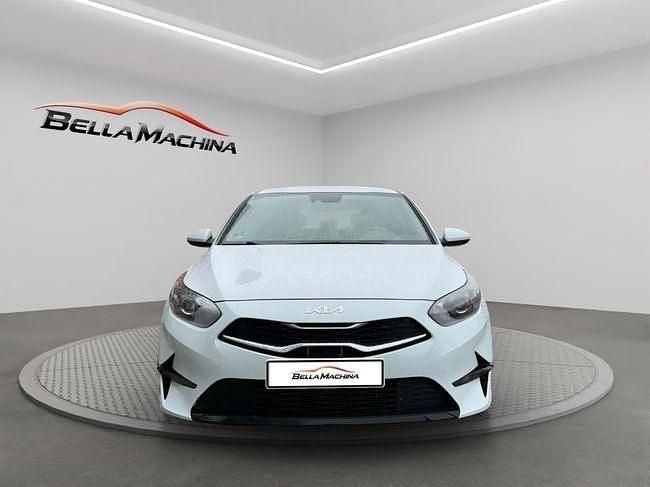 Usado Kia Ceed 100 CV (73 kW) 2022 Blanco Utilitario
