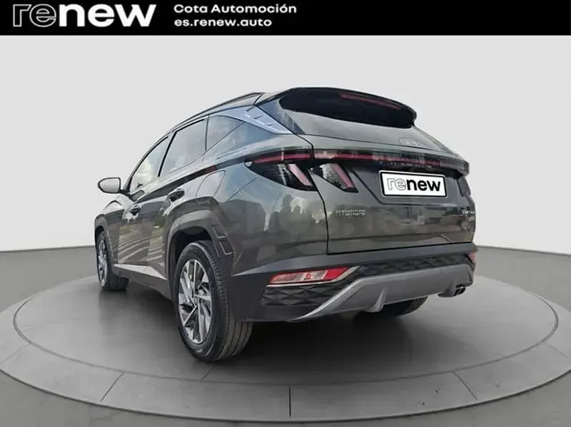 Usado Hyundai Tucson 136 CV (100 kW) 2021 Gris / plata SUV