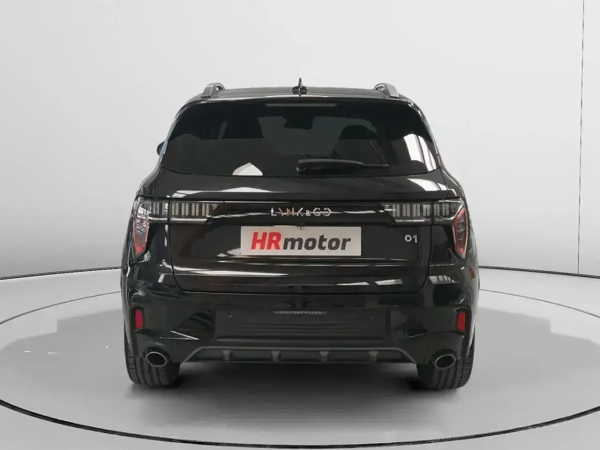 Usado Lynk & Co 01 261 CV (191 kW) 2022 Negro SUV