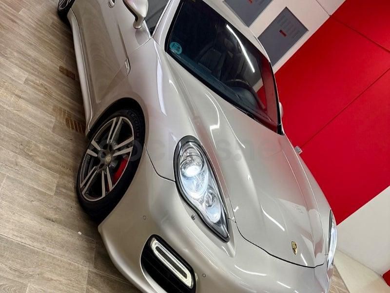 Usado Porsche Panamera Turbo 500 CV (367 kW) 2011 Beige Berlina