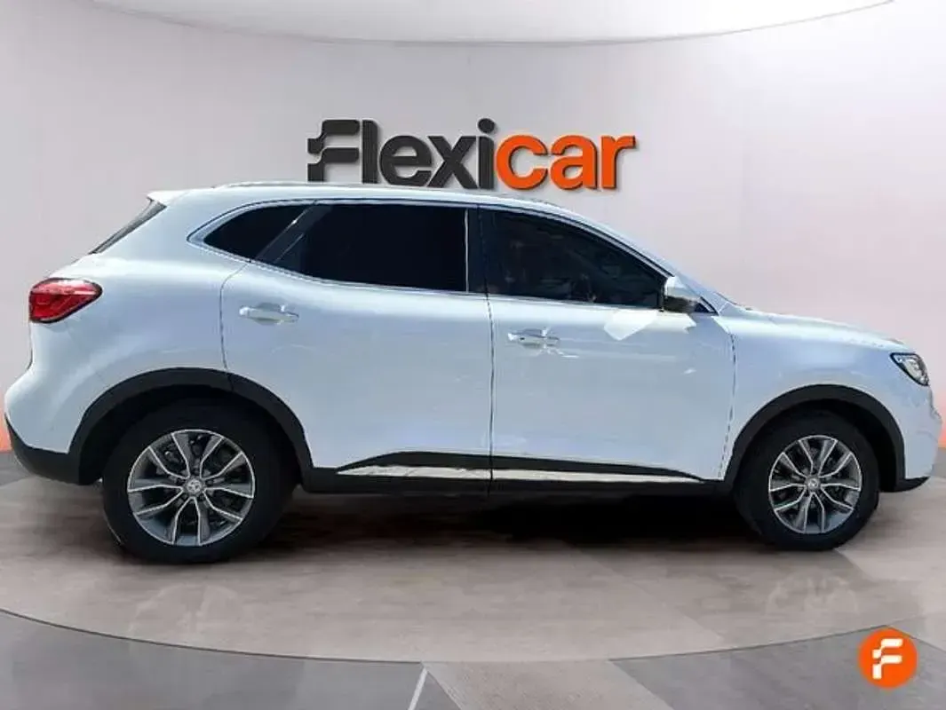Usado MG HS Comfort 162 HP (119 kW) 2023 Branco SUV