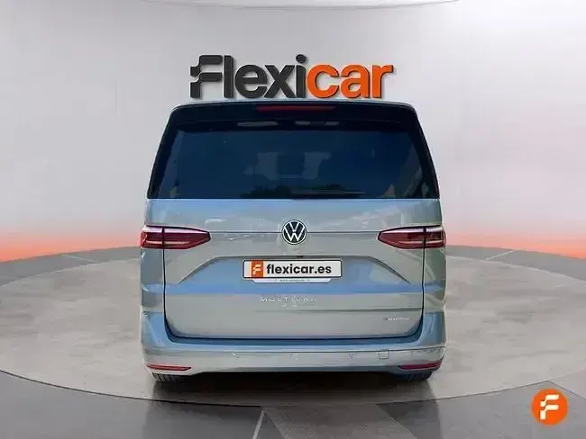 Usado VW Multivan Life 218 CV (160 kW) 2022 Gris Monovolumen