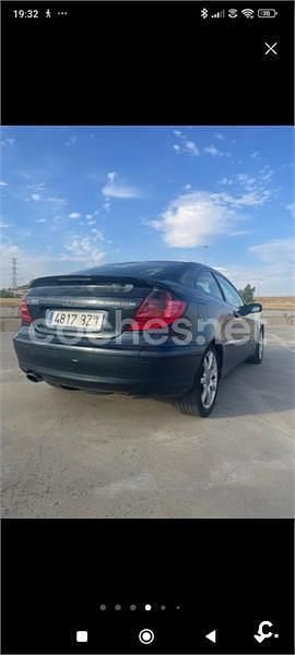 Usado Mercedes C180 143 CV (105 kW) 2002 Verde Berlina