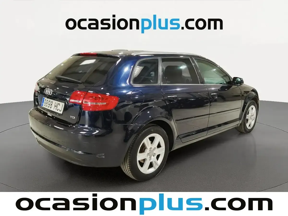 Usado Audi A3 Attraction 105 CV (77 kW) 2011 Azul Utilitario