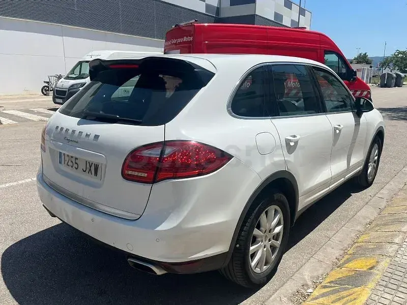 Usado Porsche Cayenne Platinum Edition 245 CV (180 kW) 2013 Blanco SUV
