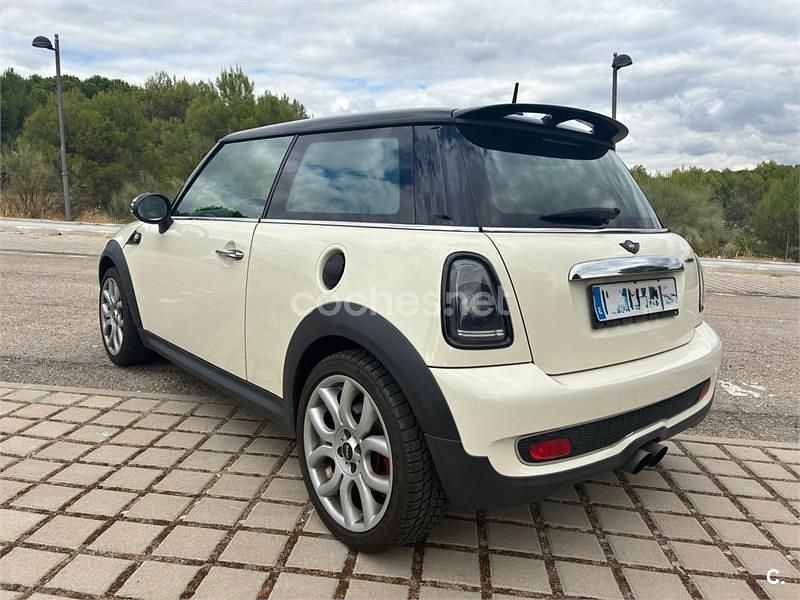 Usado Mini John Cooper Works 211 CV (155 kW) 2011 Beige Utilitario