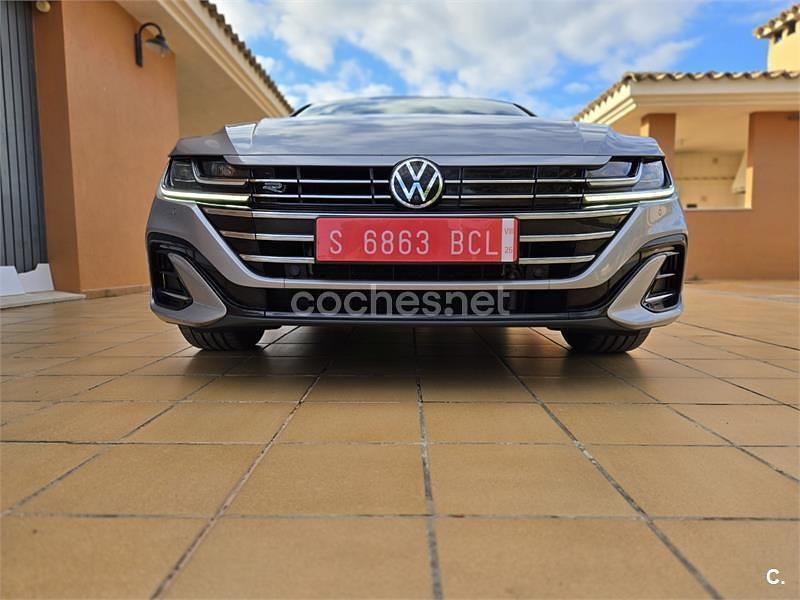 Usado VW Arteon R-line 218 CV (160 kW) 2021 Gris / plata Familiar