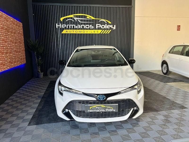 Usado Toyota Corolla Active 122 CV (89 kW) 2020 Blanco Berlina