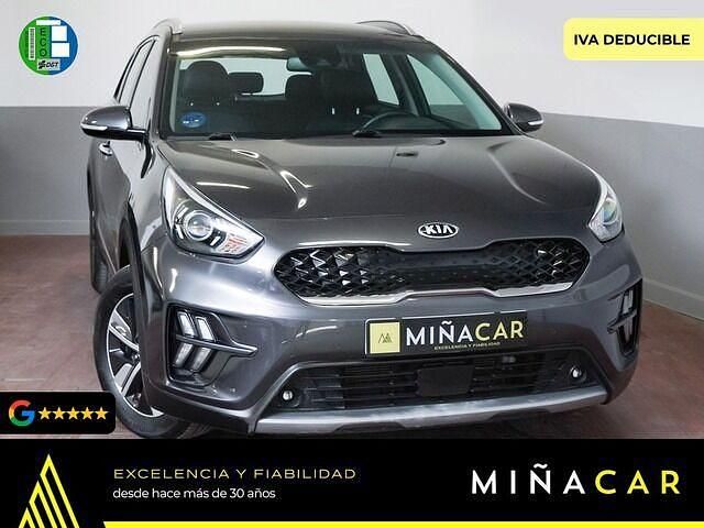 Usado Kia Niro 141 CV (103 kW) 2021 Gris / plata SUV