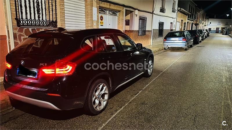 Negro Usado 2012 BMW X1 SUV | 8250 € (Buen precio) - Imagen 1/4