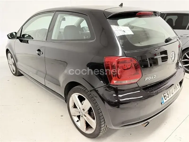 Usado VW Polo R-line 90 CV (66 kW) 2012 Negro Utilitario