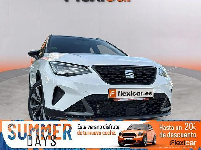 Blanco Nuevo 2025 Seat Arona FR SUV | 24.490 € - Imagen 1/4