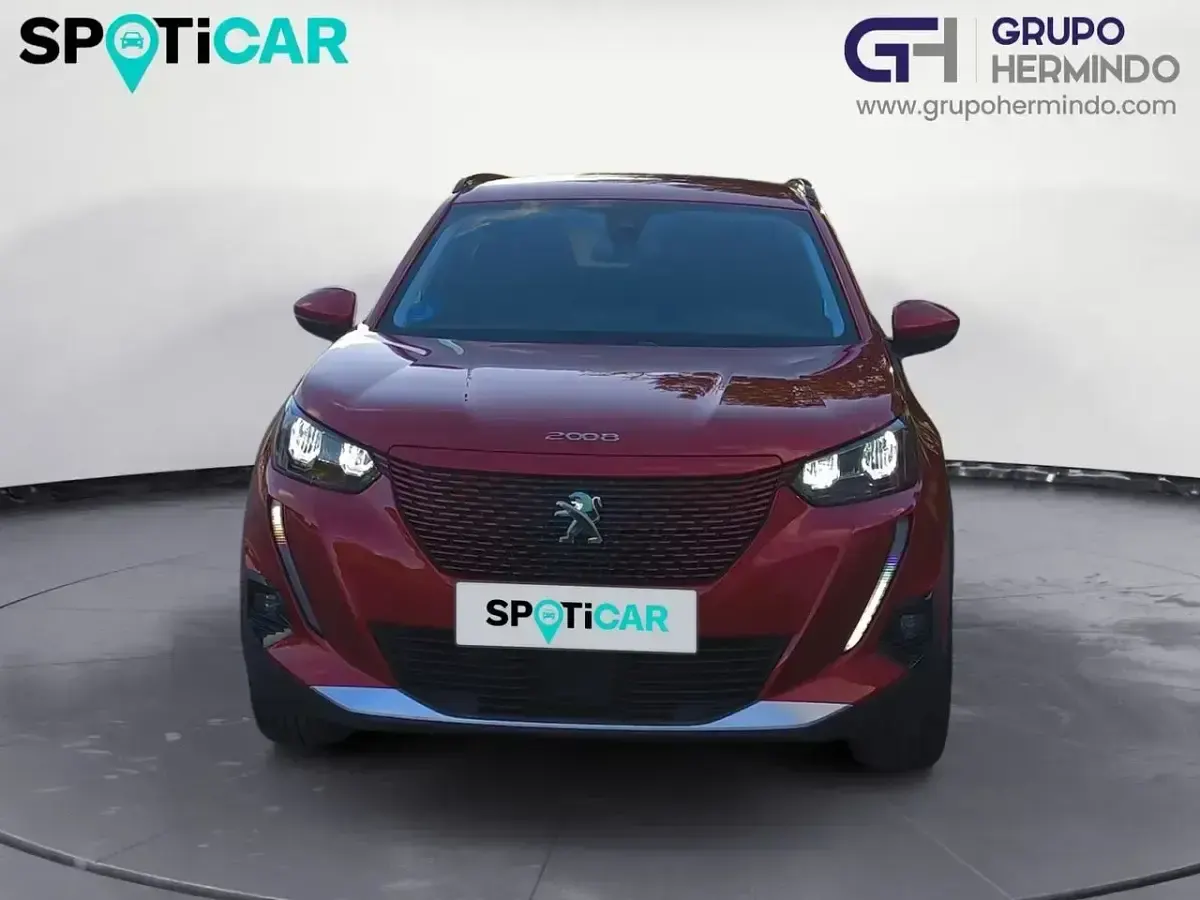 Usado Peugeot e-2008 Allure 100 kW (136 CV) 2020 Rojo SUV