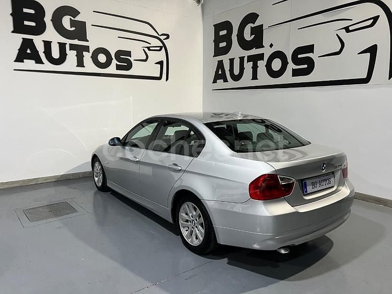 Usado BMW 320 163 CV (119 kW) 2006 Gris / plata Berlina