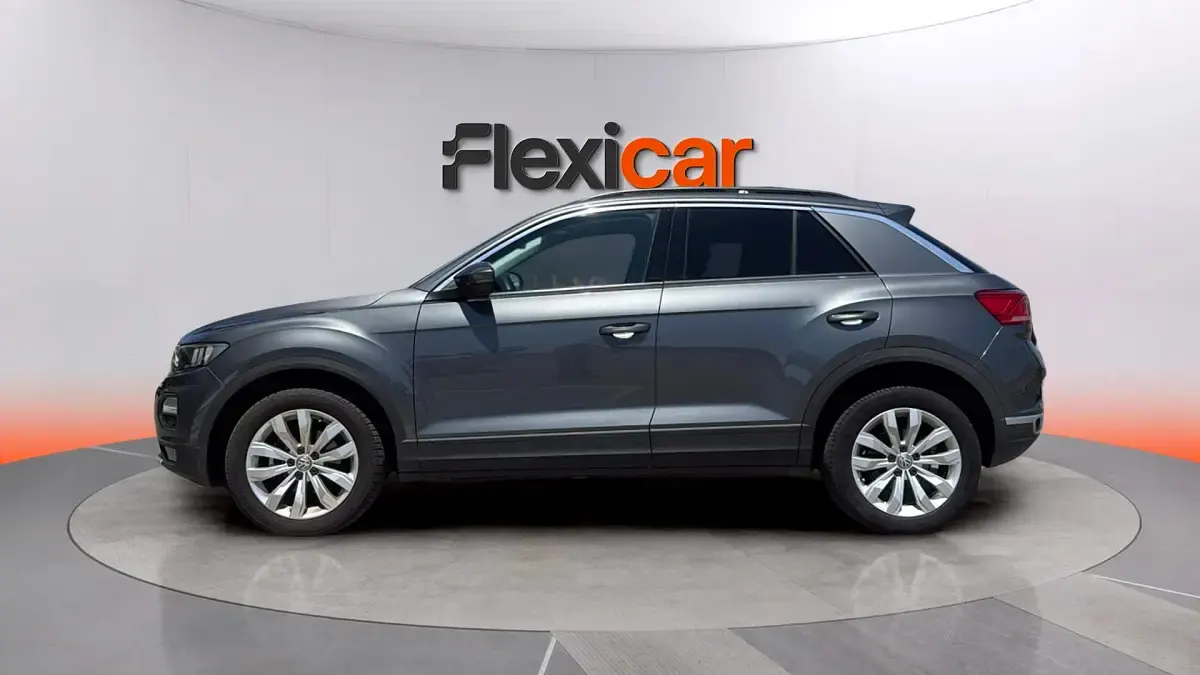 Usado VW T-Roc Advance 116 CV (85 kW) 2020 Negro SUV