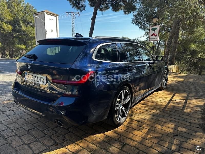 Używany BMW 330e 292 KM (214 kW) 2021 Niebieski Kombi