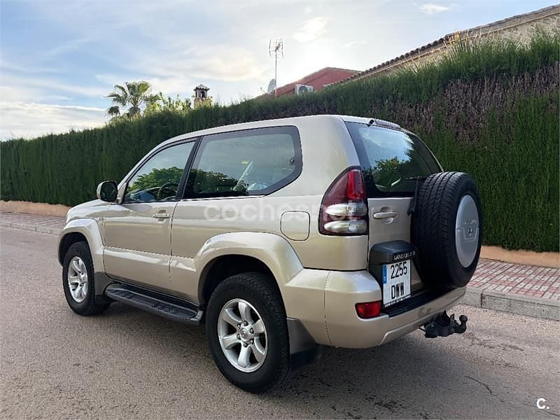 Usado Toyota Land Cruiser 166 CV (122 kW) 2006 Beige SUV