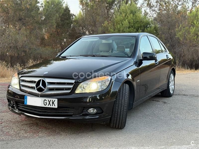 Negro Usado 2010 Mercedes C220 Familiar | 9500 € (Precio justo) - Imagen 1/4