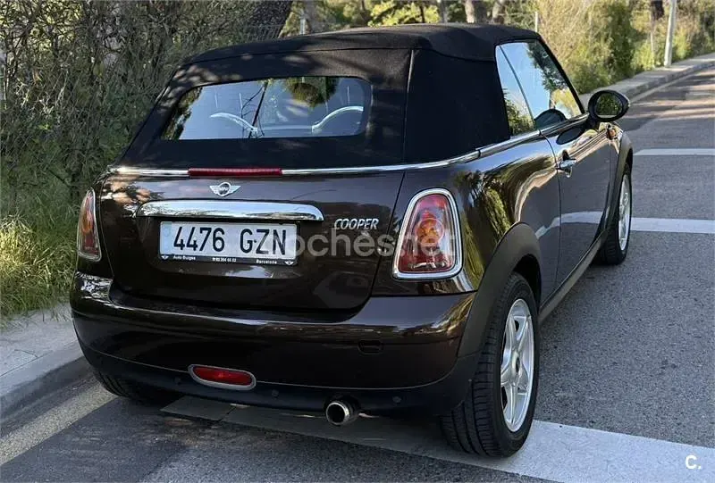 Usado Mini Cooper Cabriolet 116 CV (85 kW) 2010 Marrón Descapotable